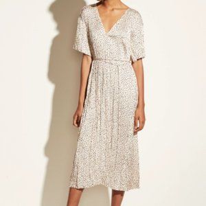 Stone Dot Short Sleeve V-Neck Dress in Chiffon